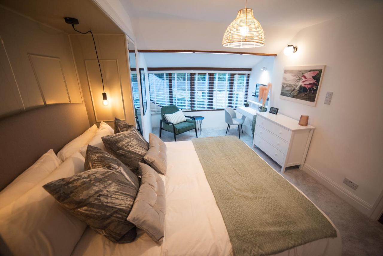 Timber Hill - Parkfields Holiday home *