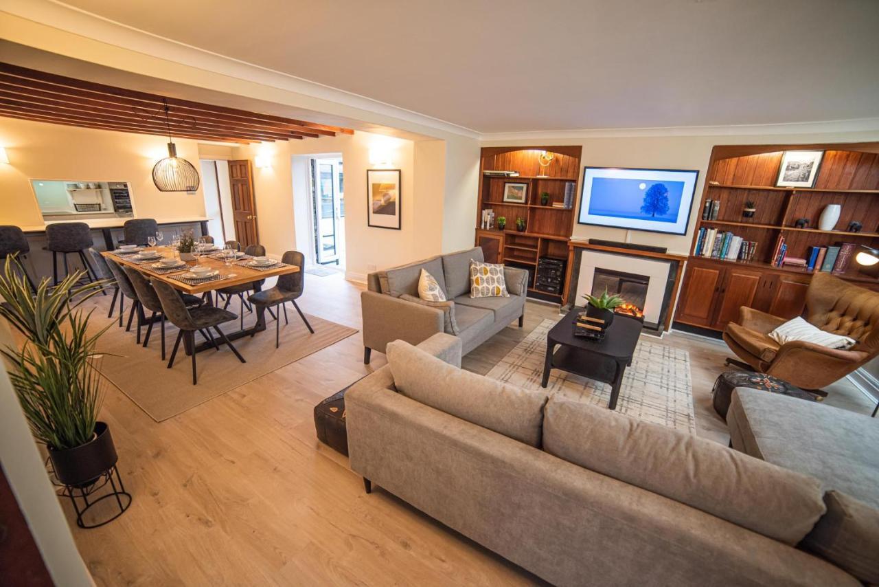 Timber Hill - Parkfields Holiday home Haverfordwest