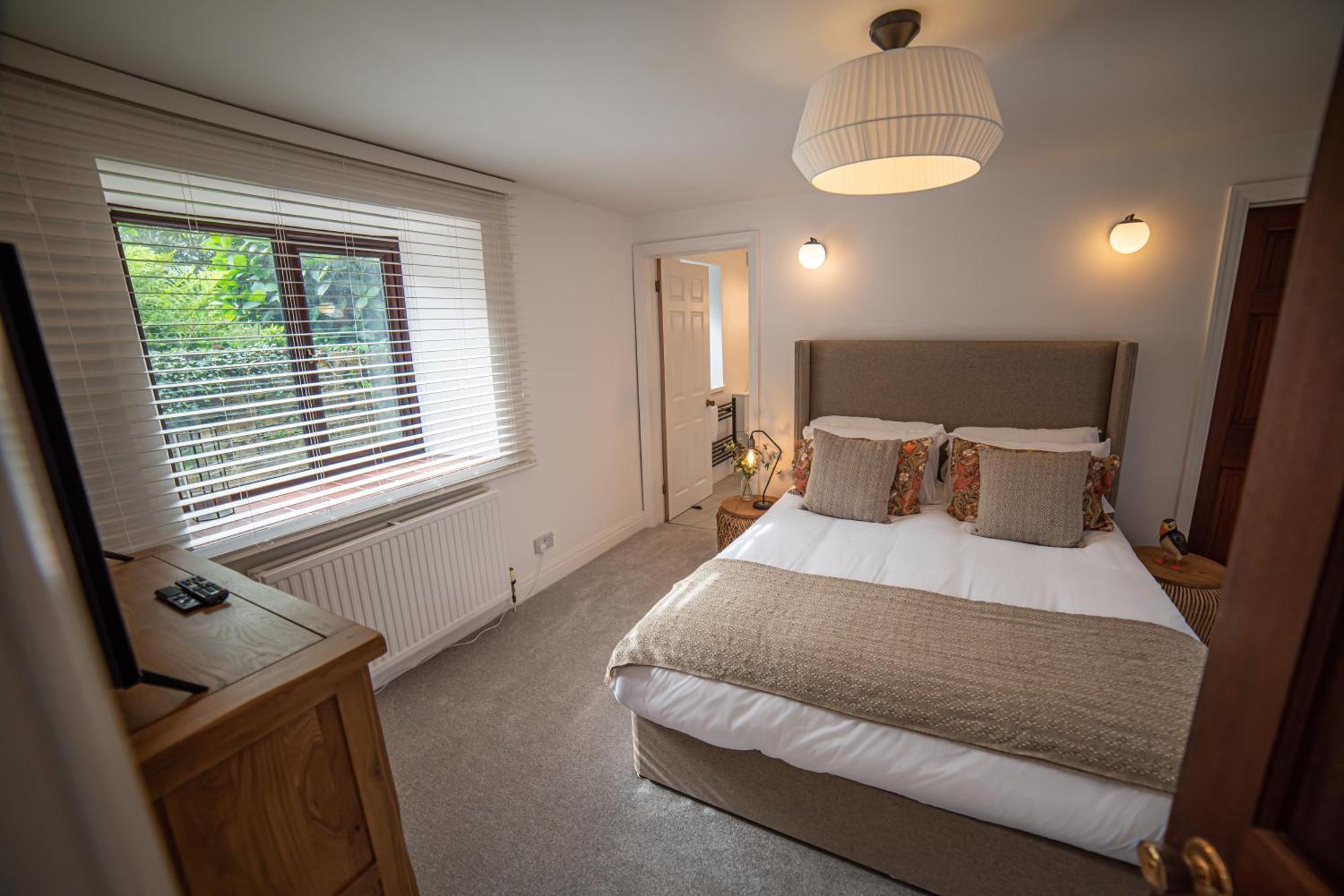 Timber Hill - Parkfields Holiday home Haverfordwest